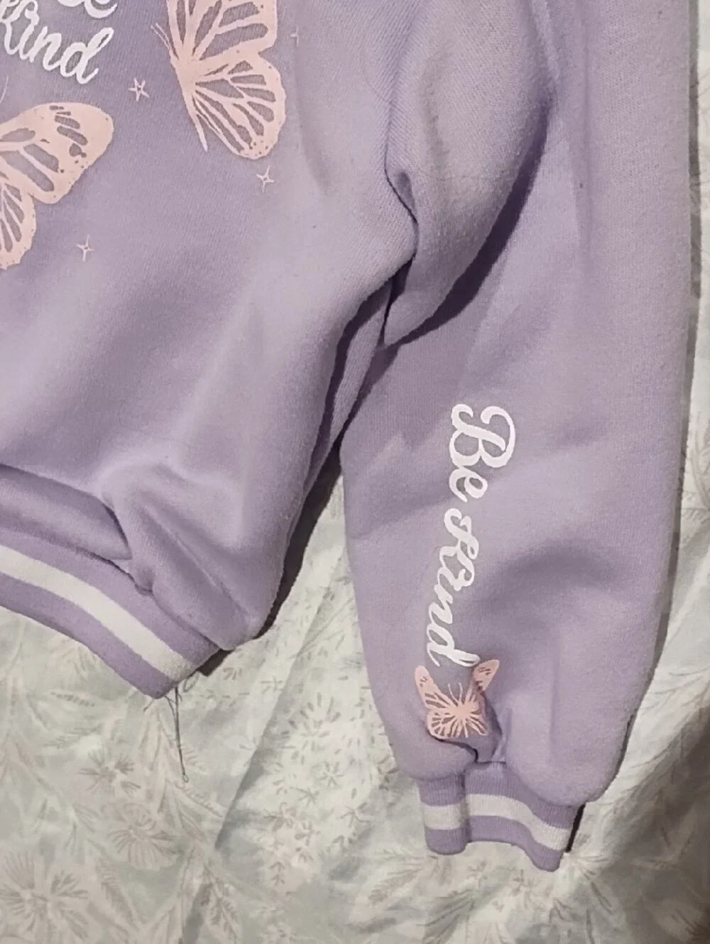 EUC Stella Tweed Lavender 'Be Kind' Butterfly Sweatshirt VGC Size 4.